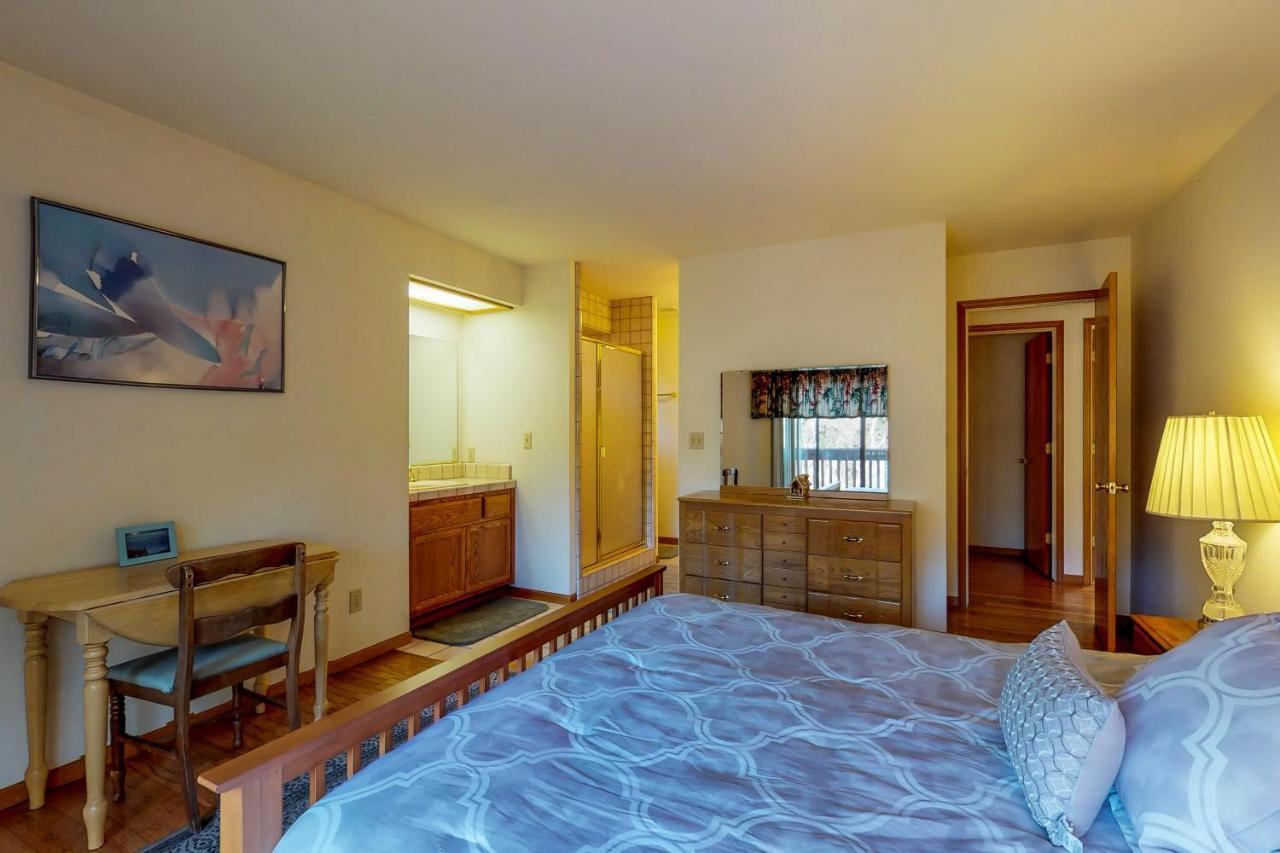 Lake Lodge Beach Гроувланд Екстериор снимка